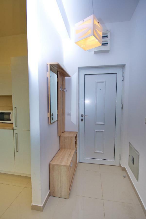 Apartment Dobrota Kotor Exteriör bild
